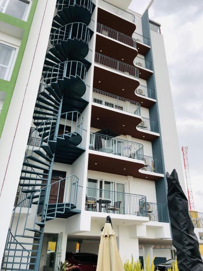 Premier Executive Apartment - The Ivy, East Legon Accra Eksteriør billede